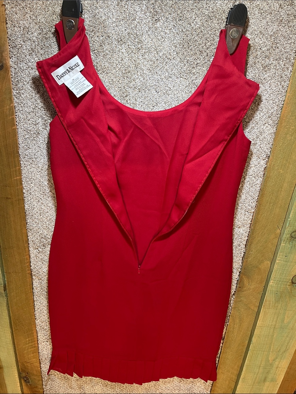 Danny & Nicole Red Sleeveless Pleated-Hem Midi Dress - Picture 6 of 7